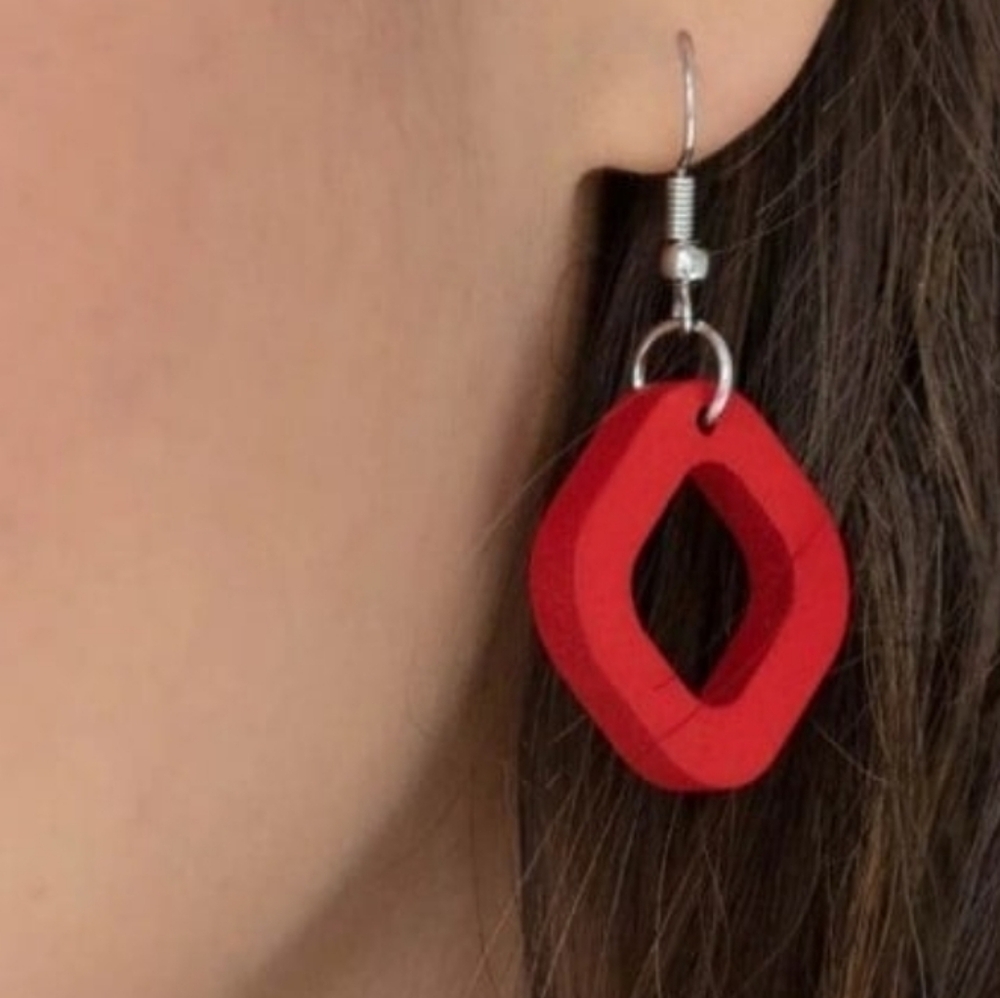 Paparazzi Red and Silver Modern Necklace Set Top Of The WOOD Chain Red Wooden - Picture 8 of 8